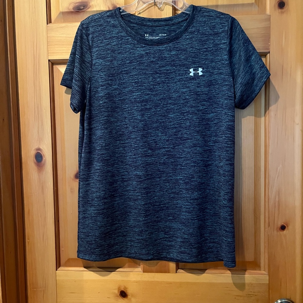 Under Armour performance crewneck tee like new